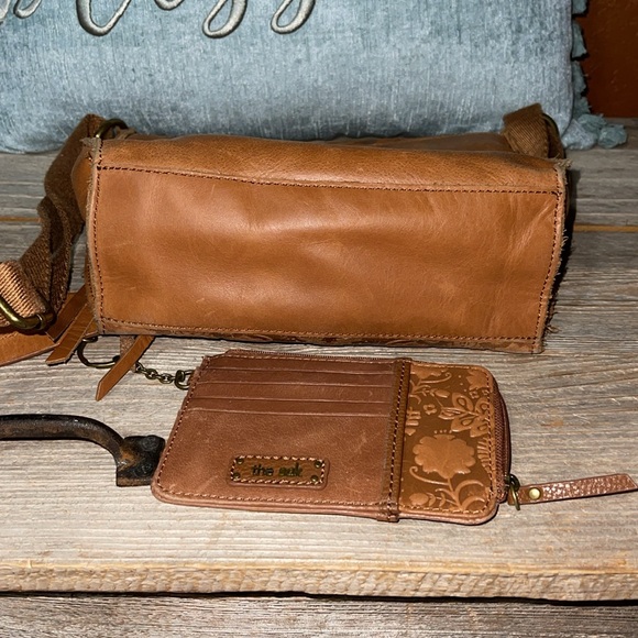 The Sak tooled leather crossbody bag and wallet set - Picture 11 of 12